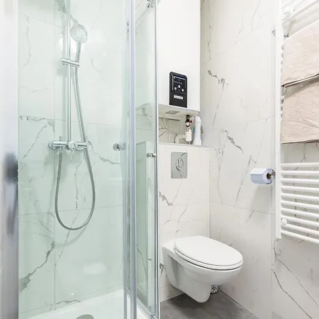 Apartment La Casa Reine Jeanne- Pres De La Gare - Wifi - Parking - Neuf Et Confort *